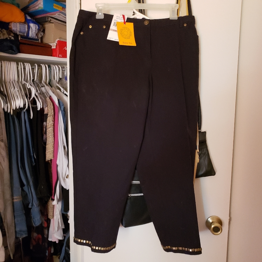 New Ruby Rd. Capri Pants Size 12